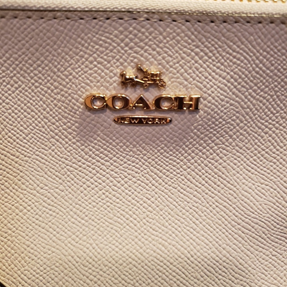 Coach purse - Picture 3 of 6